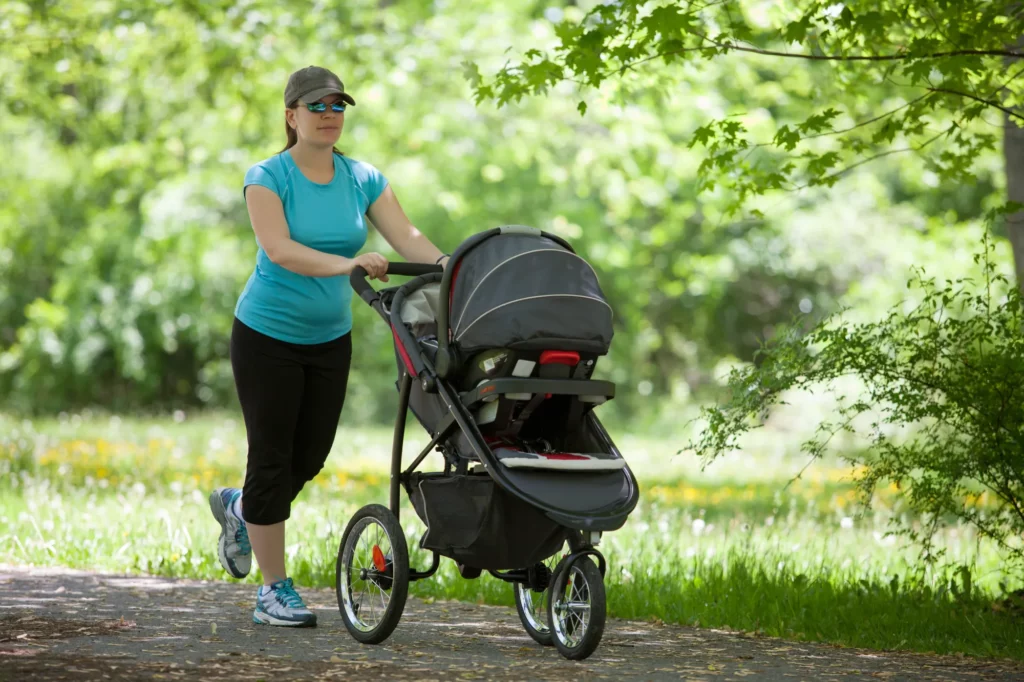 running-stroller-postpartum-reformotiv